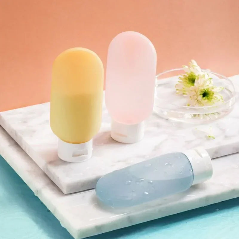 Silikon Reise-Flaschen (4er-Set, 60 ml) – Nachfüllbar, auslaufsicher & perfekt für unterwegs!